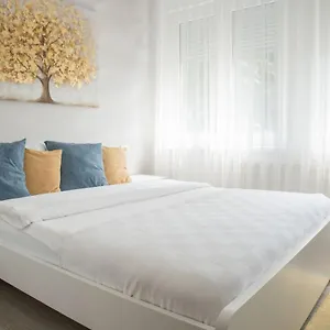 Morea 3* Ljubljana